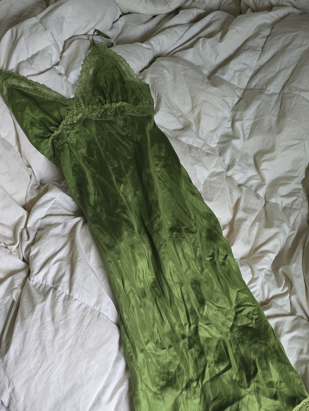 Glam Vintage Soul Silk Slip Dress Lace Trim & Rouching Avacado Green Sz SMALL - Picture 2 of 4